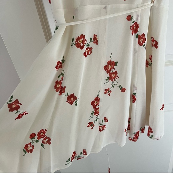 Reformation Lucky Wrap Mini Dress Magdalena Cream White Floral V-neck | Small - Picture 11 of 14